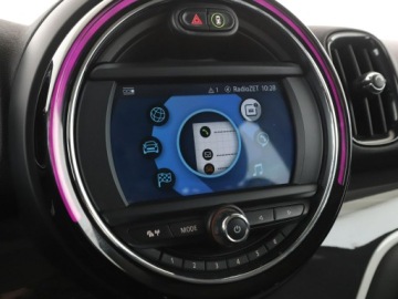 Mini Countryman F60 Crossover 1.5 Plug-in Hybrid 224KM 2020 Mini Countryman Cooper SE ALL4 PHEV Automat, zdjęcie 22