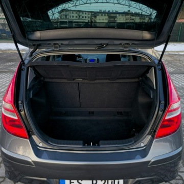 Hyundai i30 I Hatchback 1.4 109KM 2010 Hyundai i30 1.4 Blue Classic, zdjęcie 20