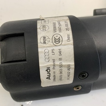 ROLETA KUFRU ZADNÍ ČERNÁ ORIGINÁLNÍ AUDI A4 B9 8W FACELIFT KOMBI AVANT 22R