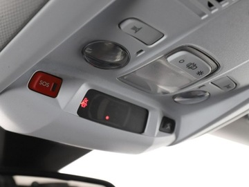 Peugeot 3008 II Crossover 1.5 BlueHDI 130KM 2019 Peugeot 3008 Niski przebieg Virtual Navi Czujniki, zdjęcie 36