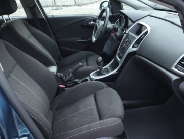 Opel Astra J GTC 1.4 Turbo ECOTEC 140KM 2015 Opel Astra 1.4 T, Salon Polska, Klima, zdjęcie 8