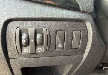 Renault Scenic III Van 1.4 TCe 16v 130KM 2011 Renault Scenic Renault Scenic 1.4 16V TCE Bose Edition 1.4 Benzyna 130KM, zdjęcie 23