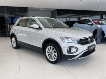 Volkswagen T-Roc I SUV Facelifting 1.5 TSI ACT 150KM 2023 Volkswagen T-Roc Life Kamera cofania LED CarPlayAndroid Auto Asystent, zdjęcie 4