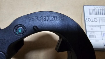 PORSCHE MACAN 95 95B 95B837206C KLIKA PRAVÁ OE