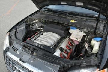 Audi A4 B7 S4 Sedan 4.2 V8 344KM 2007 Audi S4 Limousine Quattro 4.2 V8 MPi 344KM 2007r., zdjęcie 28