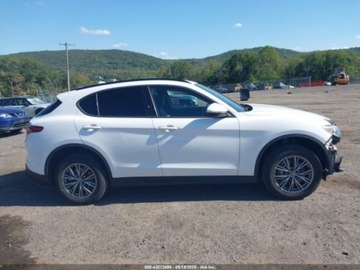 Alfa Romeo Stelvio SUV Facelifting 2.0 Turbo 280KM 2022 Alfa Romeo Stelvio Sprint 2022 2.0l 2.0 Benzyna 280KM, zdjęcie 6