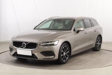 Volvo V60 I Kombi Facelifting 2.0 D3 DRIVE-E 150KM 2018 Volvo V60 D3 2.0, Skóra, Navi, Klima, Klimatronic, zdjęcie 1
