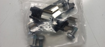 ТОРМОЗНЫЕ КОЛОДКИ ПЕРЕДНИЕ MERCEDES W204 A0054200820
