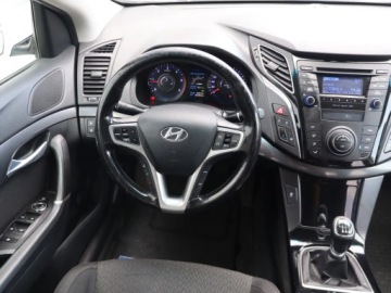 Hyundai i40 Sedan 1.7 CRDi 136KM 2013 Hyundai i40 1.7 CRDi, Salon Polska, Klima, zdjęcie 6