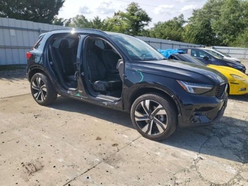 Volvo XC40 2024 Volvo XC 40 Plus 2024 2.0l 2.0 Benzyna 194KM, zdjęcie 4