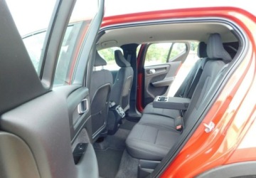 Volvo XC40 Crossover 1.5 T3 163KM 2021 Volvo XC 40 1,5T3 z Gwarancja Bezwypadkowy Model 2022r 1.5 Benzyna 163KM, zdjęcie 4