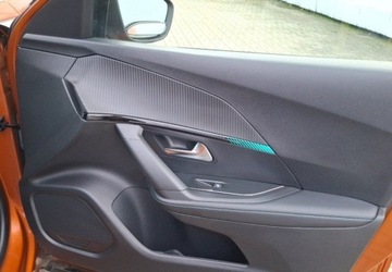 Peugeot 2008 II SUV 1.2 PureTech 130KM 2022 Peugeot 2008 1.2 PureTech Allure SS EAT8 1.2 Benzyna 130KM, zdjęcie 22