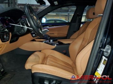 BMW Seria 5 G30-G31 2022 BMW Seria 5 _540XI_M pakiet_G30_xDrive_3.0 L_335 km_2022r 3.0 Benzyna 335KM, zdjęcie 7