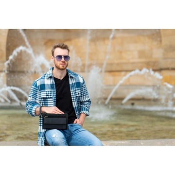 ПРАКТИЧЕСКАЯ МУЖСКАЯ ЧЕРНАЯ КОЖАНАЯ СУМКА