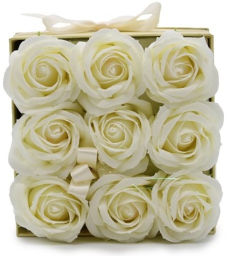 FLOWER BOX - KREMOWE RÓŻE PREZENT DLA MAMY MATKI