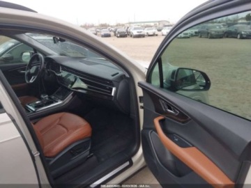 Audi Q7 II 2023 Audi Q7 Premium Plus 45 Tfsi Quattro Tiptronic 2023 2.0 Benzyna 261KM, zdjęcie 9