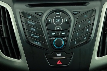 Ford Focus III Kombi 1.0 EcoBoost 125KM 2013 Ford Focus 1.0 EcoBoost, Klima, Parktronic,ALU, zdjęcie 12