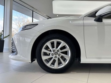 Toyota Camry IX Sedan 2.5 Hybrid Dynamic Force 218KM 2022 Toyota Camry Comfort Kamera cofania Ele. Fotele CarPlayAndroid Auto LED, zdjęcie 16