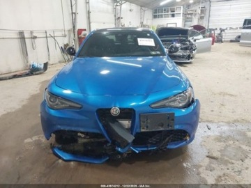 Alfa Romeo Giulia II Sedan Facelifting 2.0 Turbo 280KM 2022 Alfa Romeo Giulia 2022 r., 2,0L VELOCE AWD 2.0 Benzyna 280KM, zdjęcie 1