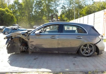 Mercedes Klasa A W177/V177 Hatchback 1.3 200 163KM 2018 Mercedes-Benz Klasa A Okazja 1.3 Benzyna 163KM, zdjęcie 9