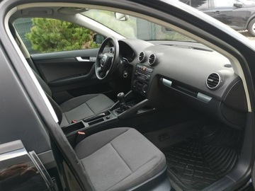Audi A3 8P Hatchback 3d 1.9 TDI 105KM 2005 Audi A3 Sportback 1.9 TDI 105KM Klimatronik, zdjęcie 18
