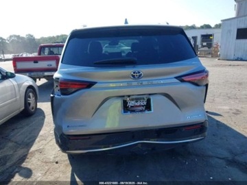 Toyota Sienna III 2025 Toyota Sienna Platinum, 2025r., 4x4, 2.5L 2.5 Benzyna 245KM, zdjęcie 7