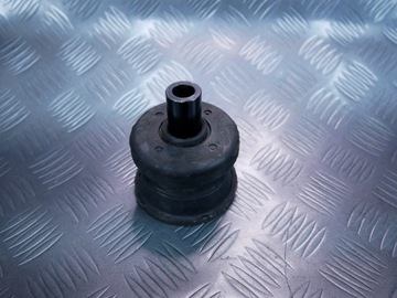 GUM. ULOŽENÍ RÁMCE 2H0801547A VW AMAROK