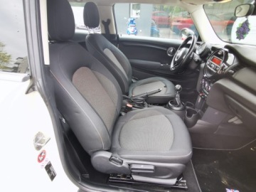 Mini One II 2016 MINI F56 Hatchback 1.2 102KM , Manual, Przebieg 83816, zdjęcie 11