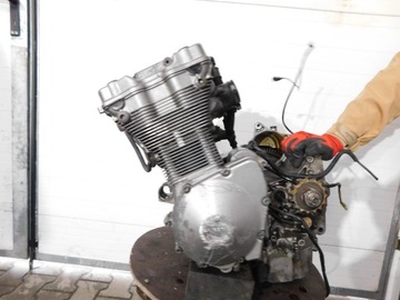 SUZUKI GSF 600 00-04 ДВИГАТЕЛЬ