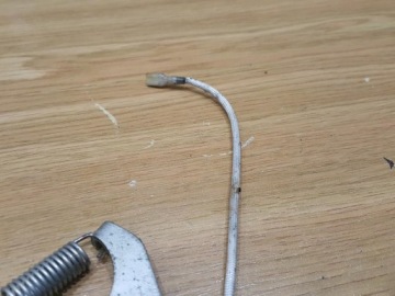 КРЕПЛЕНИЕ ТРОСА РЫЧАГА КОСИЛКИ NAC 1P56F