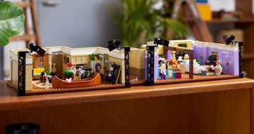 LEGO 10292 Квартиры из сериала Друзья