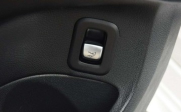 Mercedes Klasa C W205 2019 Mercedes-Benz Klasa C 2.0B AMG 265KM Navi Kamera Aktywne wydechy 123 TYS KM, zdjęcie 21