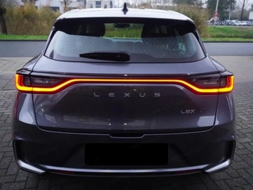 Lexus LBX 1.5 Hybrid 136KM 2025 Od ręki - Elegant 1.5 Hybrid 136KM | Podgrzewane fotele!, zdjęcie 2