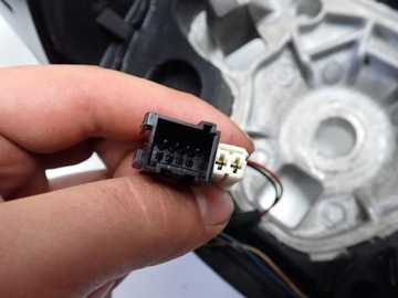 VOLANT MULTIFUNKČNÍ KŮŽE LANCIA DELTA III 14R