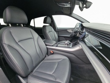 Audi Q8 SUV 3.0 55 TFSI 340KM 2024 Audi Q8 pneumatyka, head up, hak, aktywny tempomat, 3.0 Benzyna 340KM, zdjęcie 21
