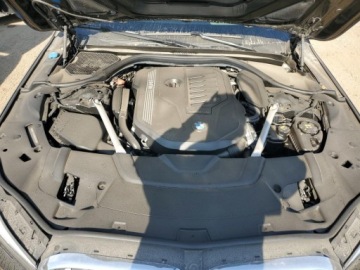 BMW Seria 7 G70 2022 BMW Seria 7 740xi 2022 3.0l 3.0 Benzyna 335KM, zdjęcie 6