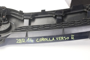 MASKA MŘÍŽKA CHLADIČŮ TOYOTA COROLLA VERSO 2 II 2004R- 53111-0F020 8P4