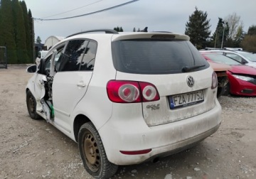 Volkswagen Golf Plus II 2013 Volkswagen Golf Plus 2013r, 1.6 TDI. Lekko uszkodzony lewy bok. Jezdzi., zdjęcie 2