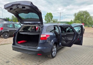 Ford Focus III Kombi Facelifting 1.6 TDCi 115KM 2014 Ford Focus 1,6 Diesel 116 km 1.6 Diesel 116KM, zdjęcie 26