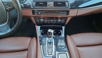 BMW Seria 5 F10-F11 2015 BMW 5 (F10) 530d xDrive 258KM Biały, zdjęcie 13