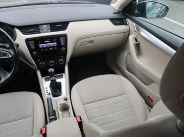 Skoda Octavia III Liftback 1.4 TSI 140KM 2013 Skoda Octavia 1.4 TSI, Salon Polska, Serwis ASO, zdjęcie 7