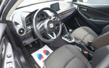 Mazda 2 III Hatchback Facelifting 1.5 SKYACTIV-G M Hybrid 90KM 2021 Mazda 2 Bezwypadkowa Serwisowana 1-Wlasciciel Navi Kamera Xenon Asystenci, zdjęcie 6
