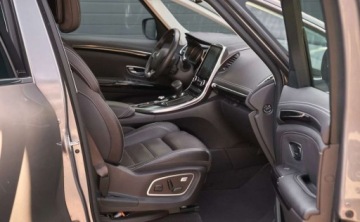 Renault Espace V Van 1.6 Energy TCe 200KM 2015 Renault Espace Renault Espace 1.6 dCi Energy Initiale Paris EDC 1.6 Benzyna, zdjęcie 14