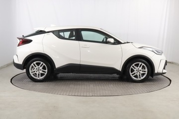Toyota C-HR I Crossover Facelifting 1.8 Hybrid 122KM 2022 Toyota C-HR 1.8 Hybrid, Serwis ASO, Automat, zdjęcie 5