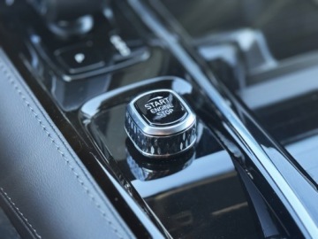 Volvo V90 II Plug-In Facelifting 2.0 T6 Plug-In Hybrid 350KM 2024 Volvo V90 V90 T6 Plug-In | AWD | Plus Dark | ASO |, zdjęcie 19