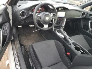 Toyota 2020 Toyota GR86 2020 TOYOTA 86, silnik benzynowy 2.0 L 2.0 Benzyna 200KM, zdjęcie 8