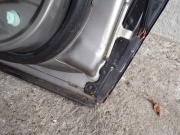 DVEŘE LEVÉ MERCEDES W209 CLK LAK C723