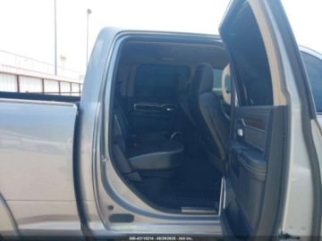  RAM 2500 Laramie 64 Box 2022 6.7l 6.7 Diesel 370KM, zdjęcie 12