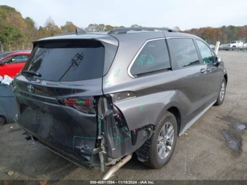 Toyota Sienna III 2023 Toyota Sienna 2023 Toyota Sienna LE AWD 8-Passenger 2.5 Benzyna 189KM, zdjęcie 5