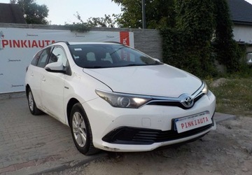 Toyota Auris II 2017 Toyota Auris Okazja 1.8 Hybryda 98KM, zdjęcie 1